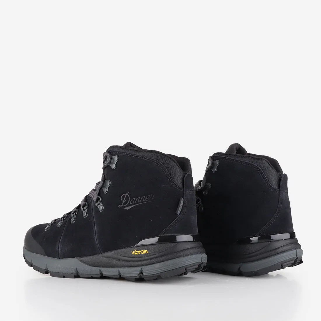 Danner Mountain 600 4.5" Boots - D Standard Fit