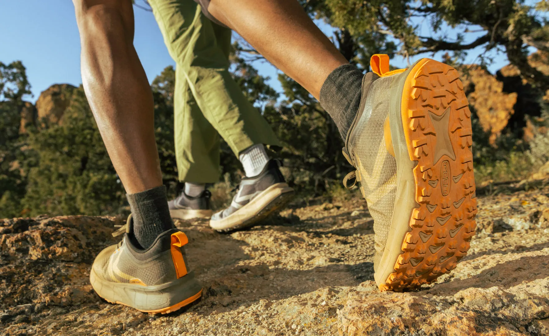 Men's 450 Dirt Waterproof Hiking Shoe  |  Black/Magnet